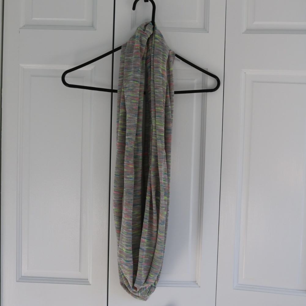 Infinity Scarf - Picture 2 of 3